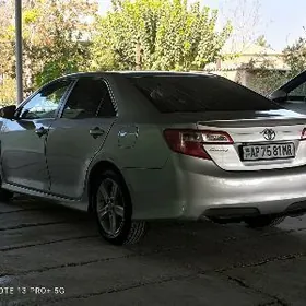Toyota Camry 2014
