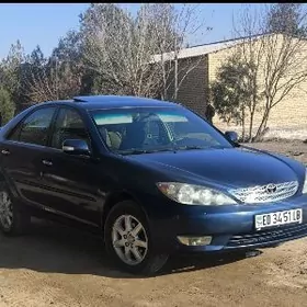Toyota Camry 2004