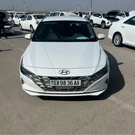 Hyundai Elantra 2021