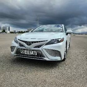 Toyota Camry 2022