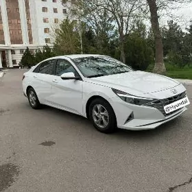 Hyundai Elantra 2021
