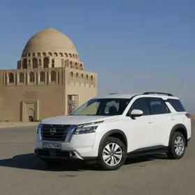 Nissan Pathfinder 2024
