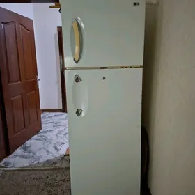 Холодильник  Holodilnik