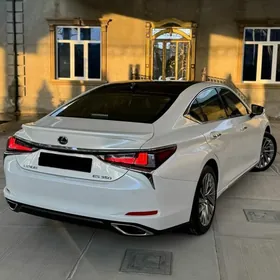 Lexus ES 350 2025