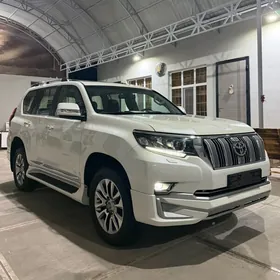 Toyota Land Cruiser Prado 2023