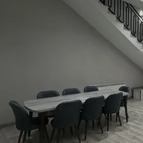 стол 8 адамлык