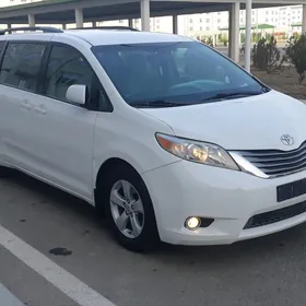 Toyota Sienna 2016