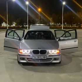 BMW E39 2002