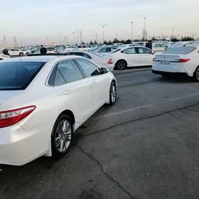 Toyota Camry 2017