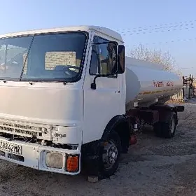 Mitsubishi Canter 2004
