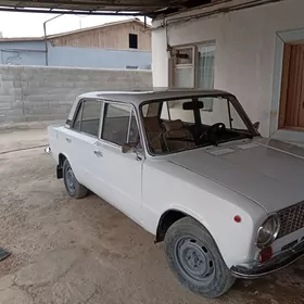 Lada 2104 1986