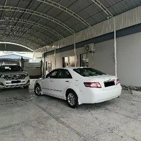 Toyota Camry 2010