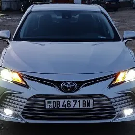 Toyota Camry 2020