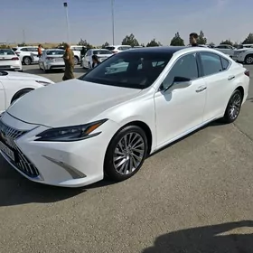 Lexus ES 350 2019