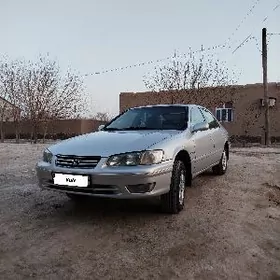 Toyota Camry 2001