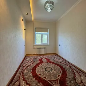 EREWANSKIÝ 3 KOMNAT