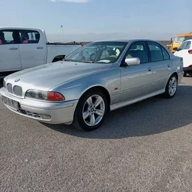 BMW E39 1999