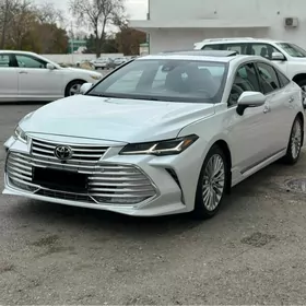 Toyota Avalon 2019