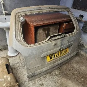 Зафира багаж