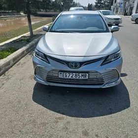 Toyota Camry 2022