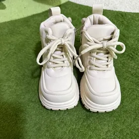 Продам обувь