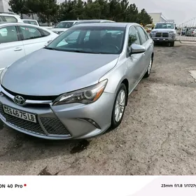 Toyota Camry 2015