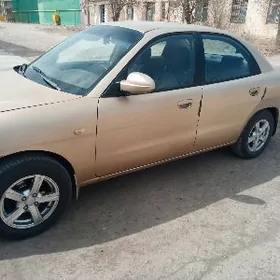 Daewoo Nubira 2002