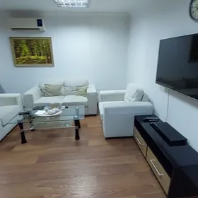 Satlyk ofis 150m² 30 mkr