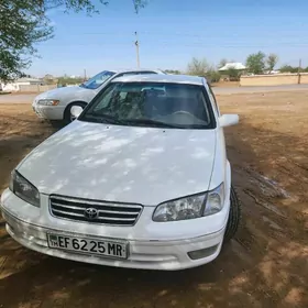 Toyota Camry 1998