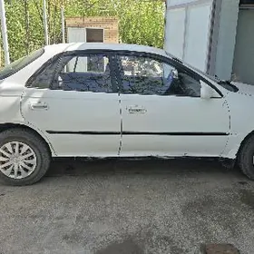 Toyota Carina 1992