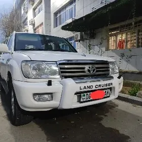 Toyota Land Cruiser 2000
