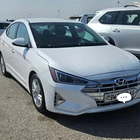 Hyundai Elantra 2019