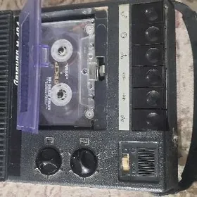 Магнитофон Легенда М-404