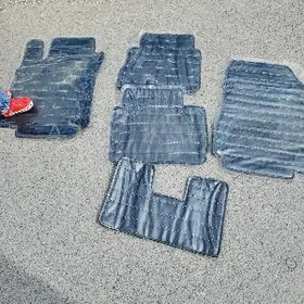 ниссан тида верса