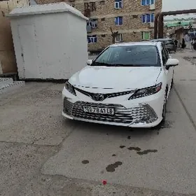 Toyota Camry 2022