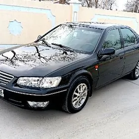 Toyota Camry 2001