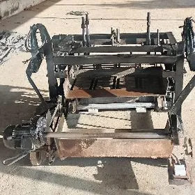 Beton kerpiç stanok