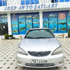 Toyota Camry 2004