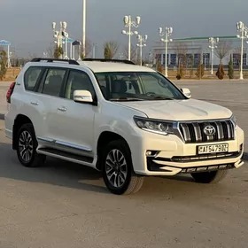 Toyota Land Cruiser Prado 2011