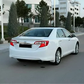 Toyota Camry 2013