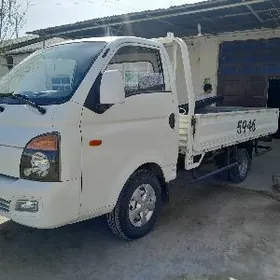 Hyundai H100 2013