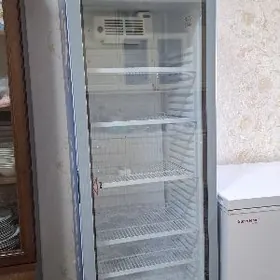 witrina holodilnik pepsi