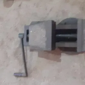 Тиски большой токарный СССР