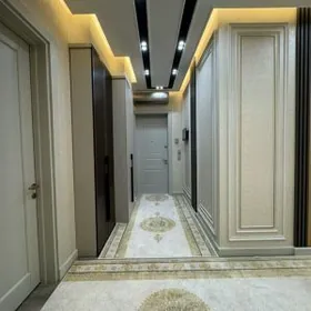 MIR4 3KOMNAT 9/6 ETAZY