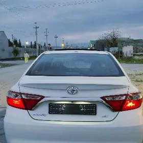Toyota Camry 2017