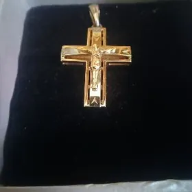 золотой крестик