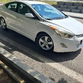 Hyundai Elantra 2011