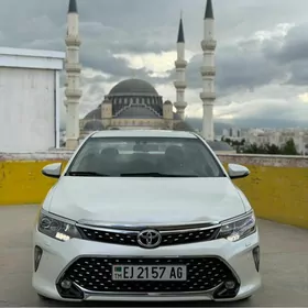 Toyota Camry 2017