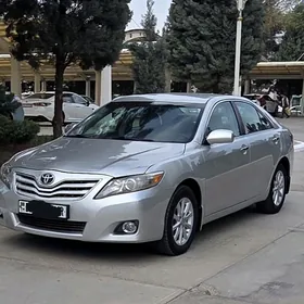Toyota Camry 2011