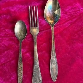 столовые приборы